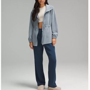 Softstreme cinch-waist Jacket. Color Sage